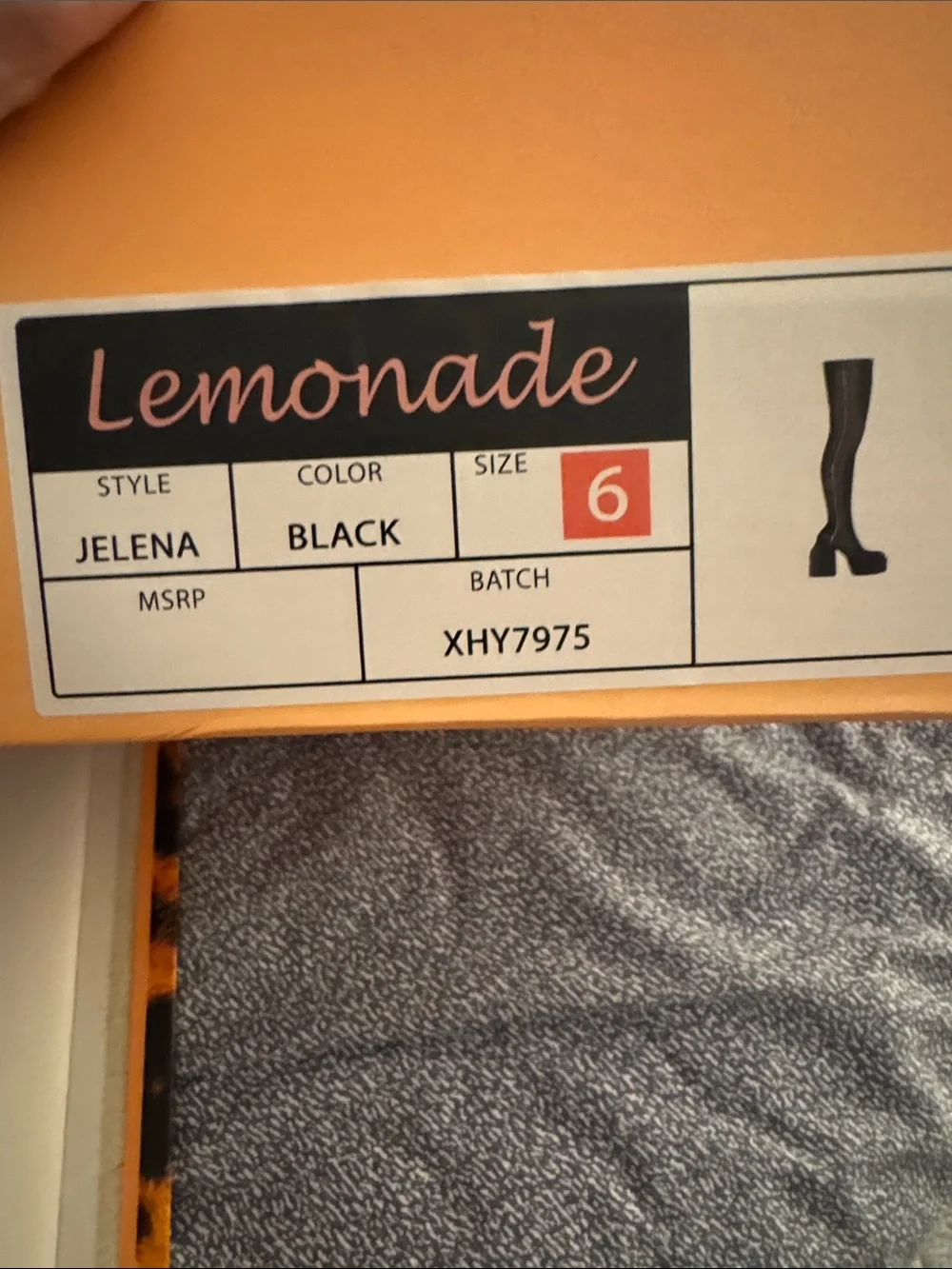 Lemonade sleek black
